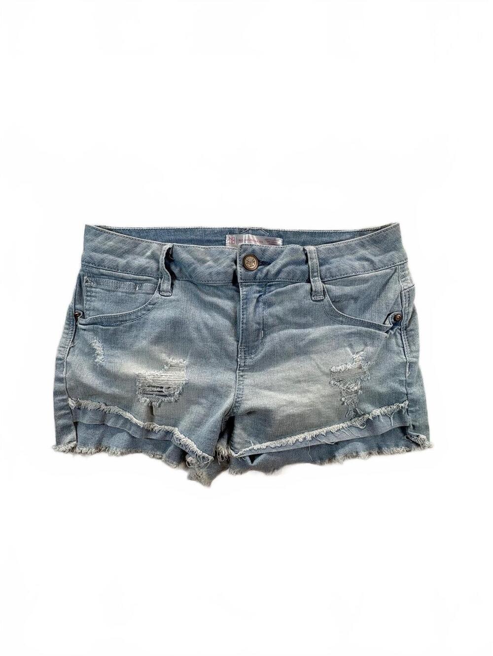 No Boundaries Women’s Size 9 Distressed Denim Shorts Light Wash Embroidered